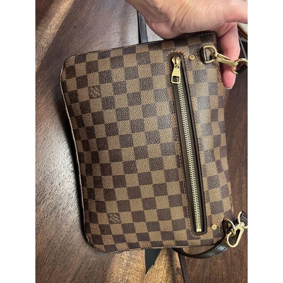 Louis Vuitton Damier Ebene Canvas Crossbody Bag With Gold Hardware & Adjustable - Picture 2 of 11